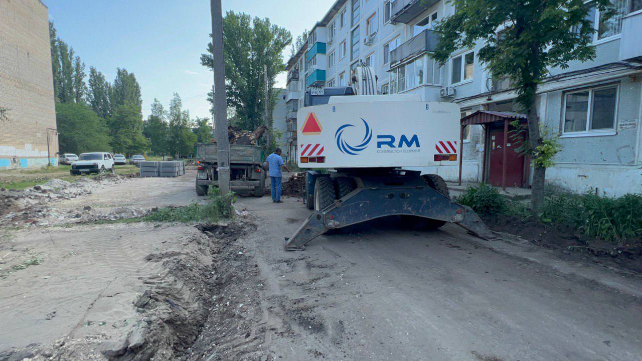 Саратовцам рассказали, сколько дворов отремонтируют в Волжском районе в 2025 году